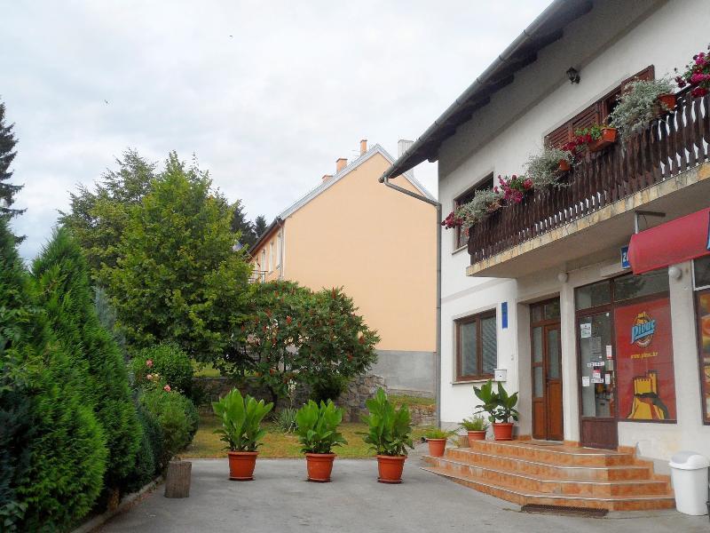 Apartment Rendulic Rakovica Exteriör bild